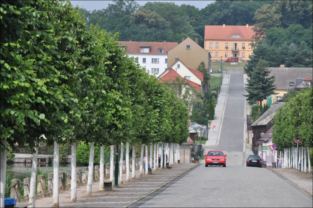 <i><b>Kloster Neuzelle</b></i>